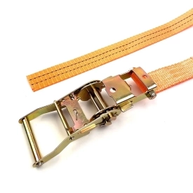 Jednodielny upínací pás s račňou a voľným...